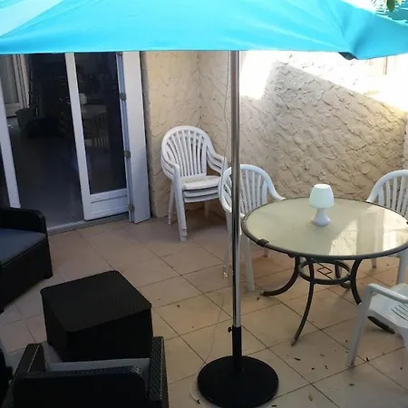 Rez De Chaussee Avec Terrasse *